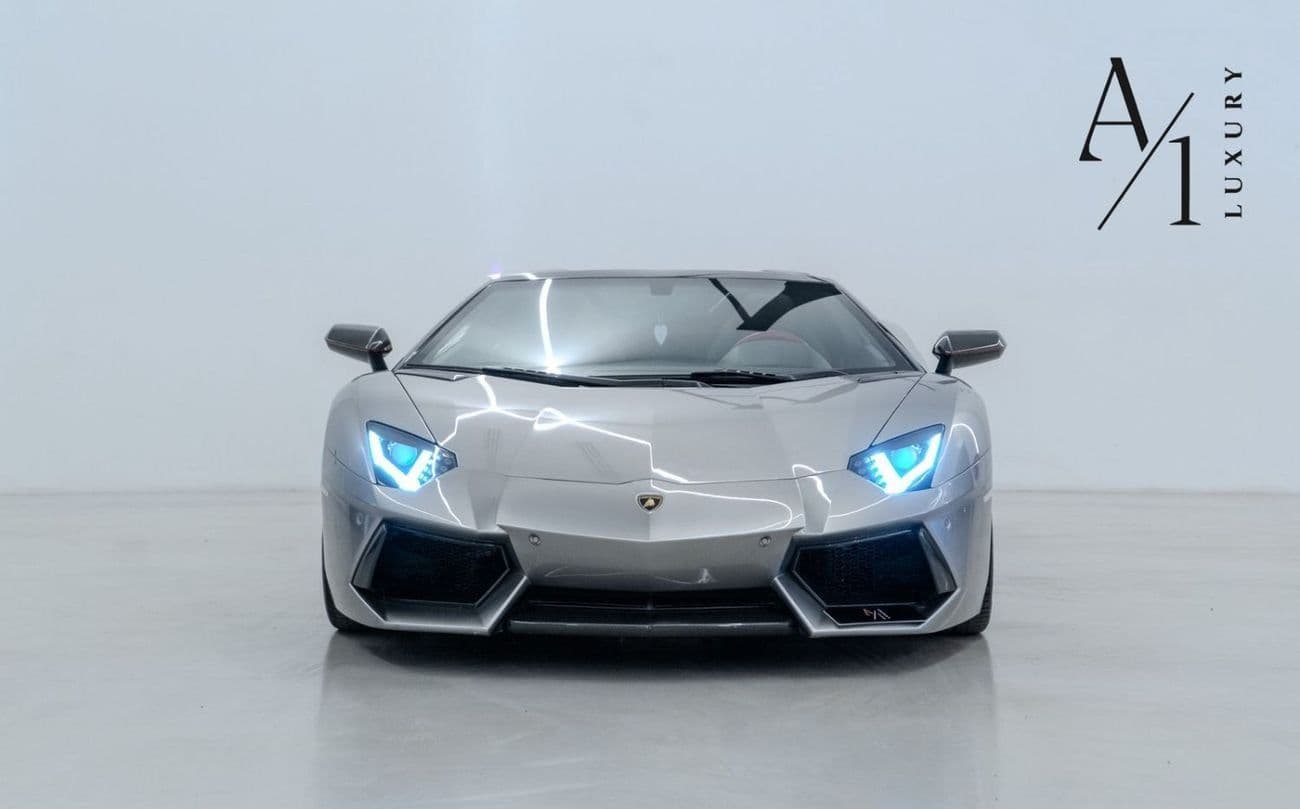 2015 Lamborghini Aventador thumbnail 2