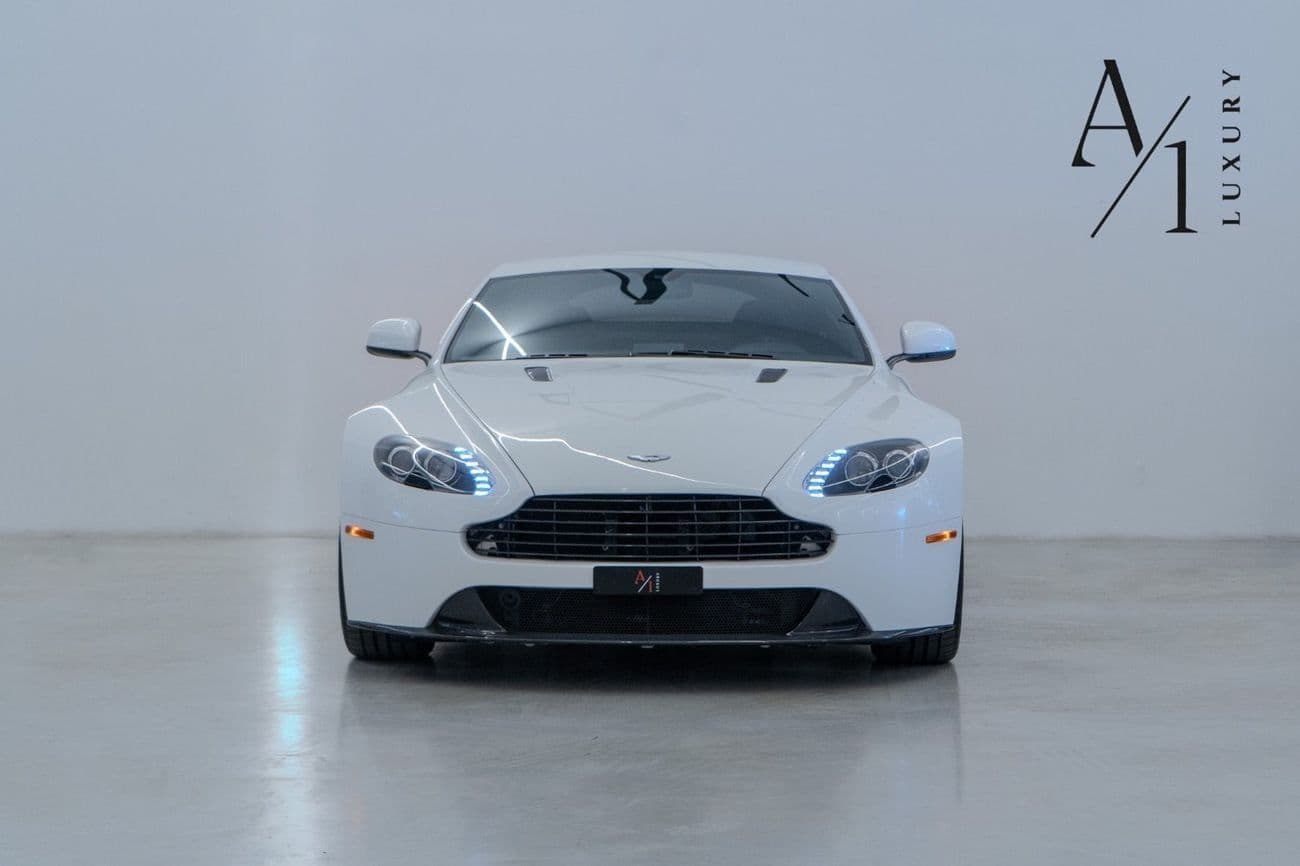 2015 Aston Martin Vantage STANDARD thumbnail 2