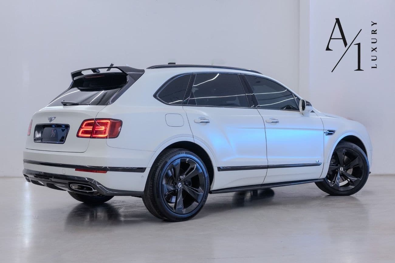 2017 Bentley Bentayga FIRST EDITION thumbnail 3