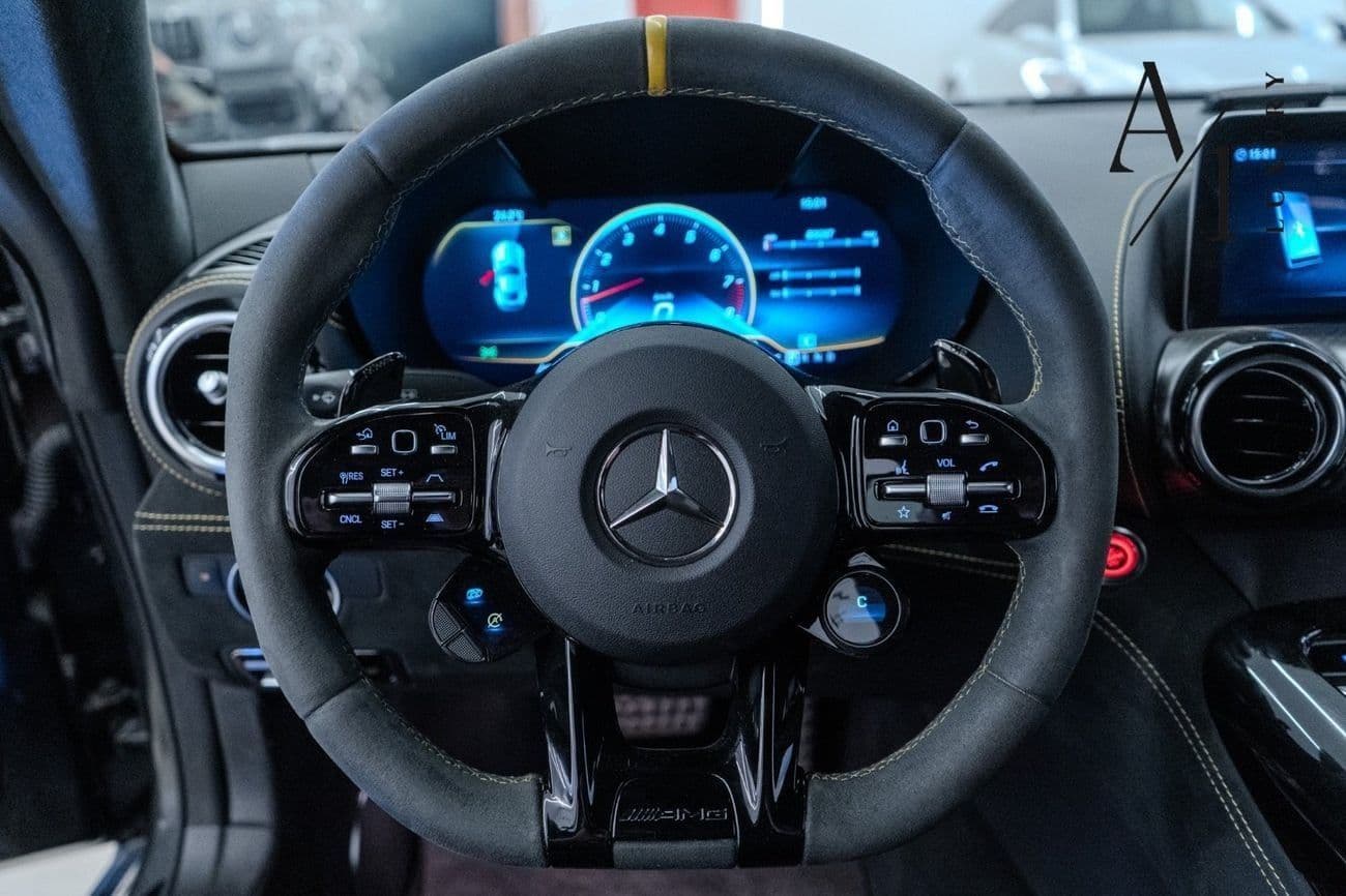 2022 Mercedes Benz AMG GTR thumbnail 7