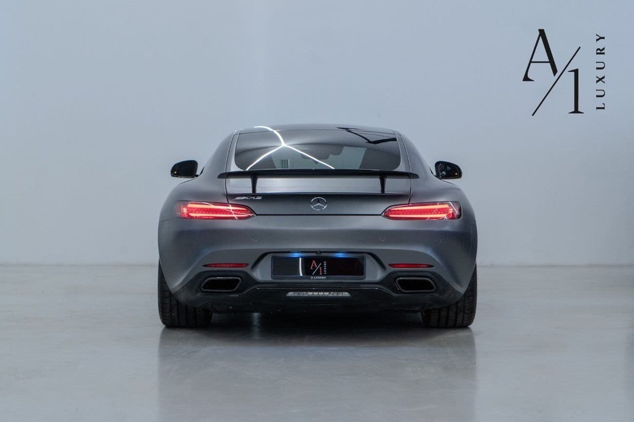 2016 Mercedes Benz AMG GT GTS thumbnail 5