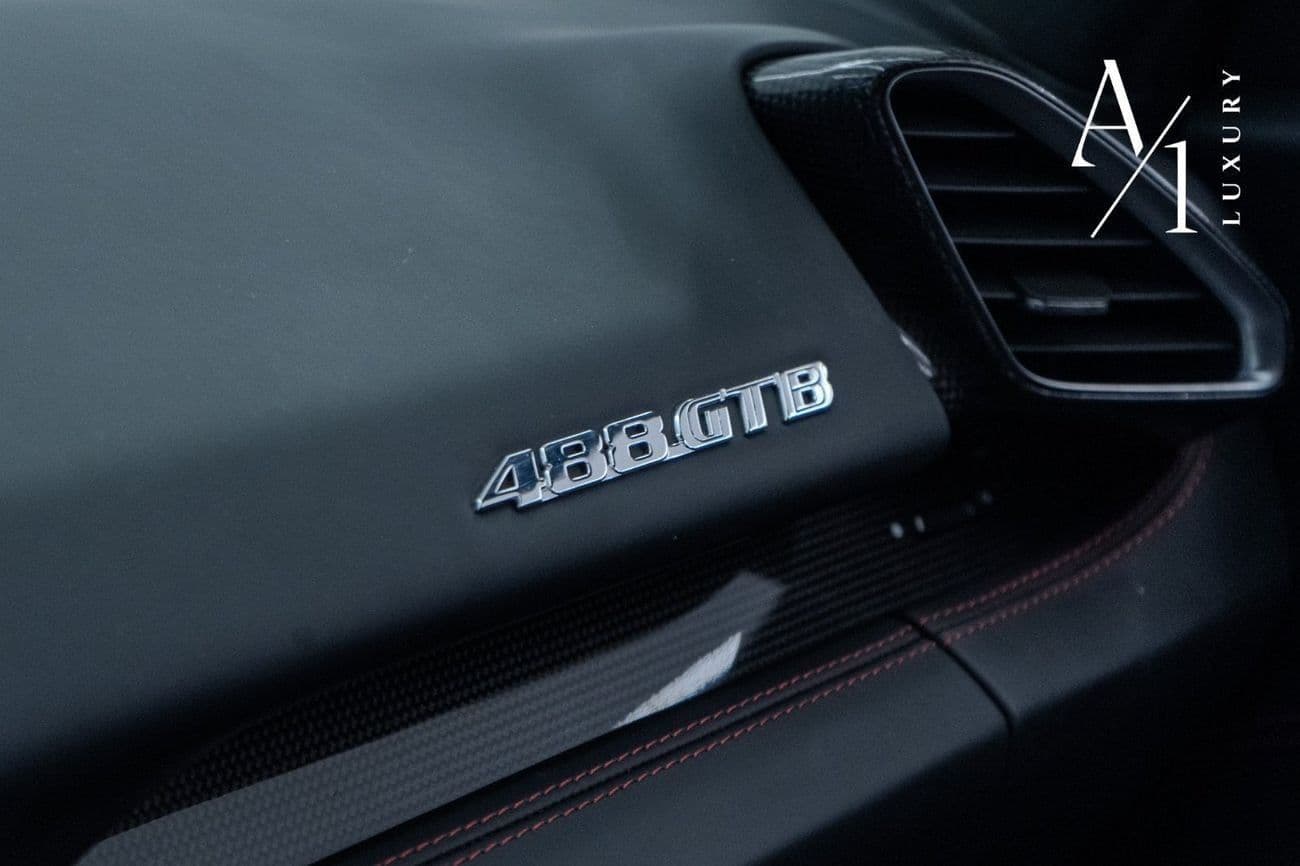 2017 Ferrari 488 thumbnail 5