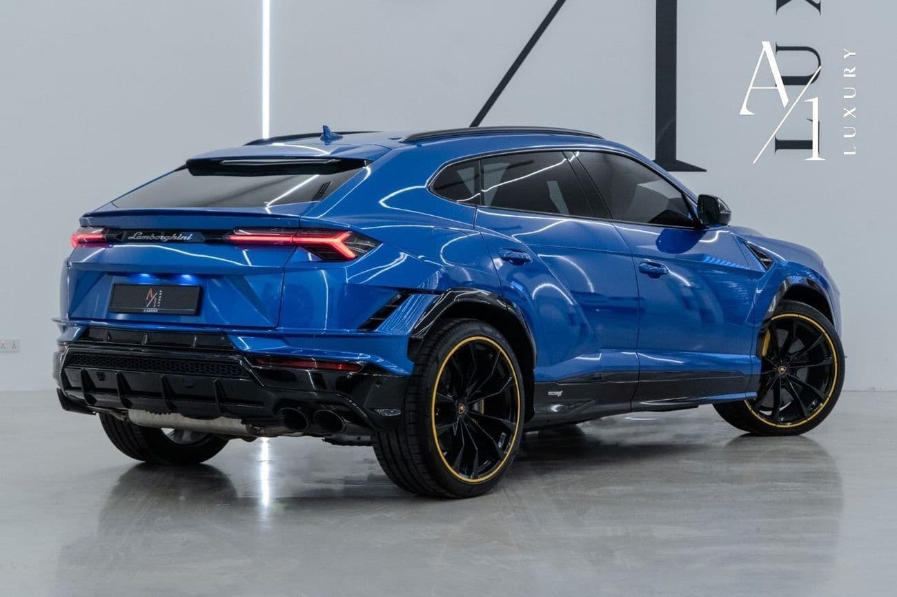 2023 Lamborghini Urus S thumbnail 3
