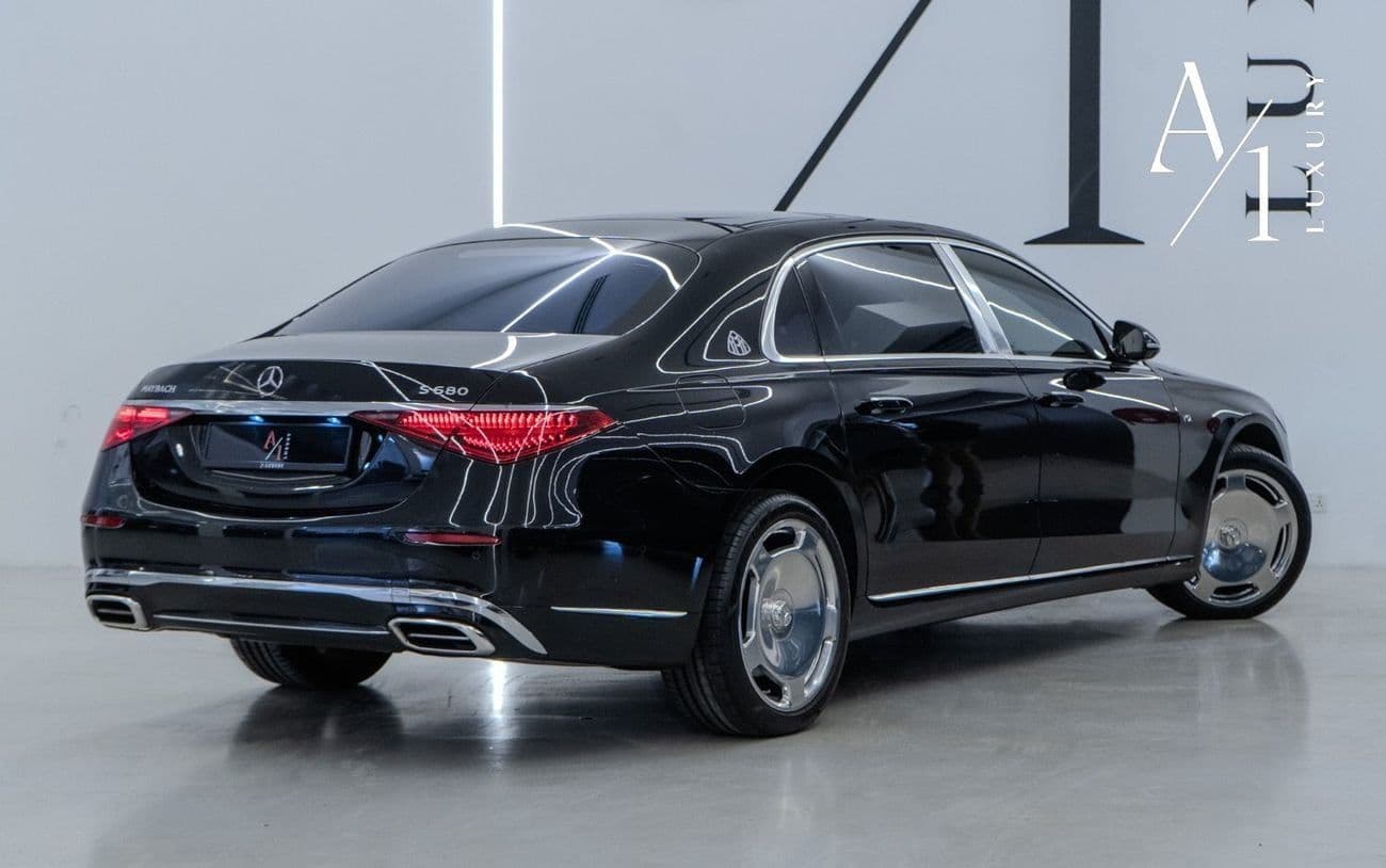 2022 Mercedes Maybach S680 Maybach thumbnail 3