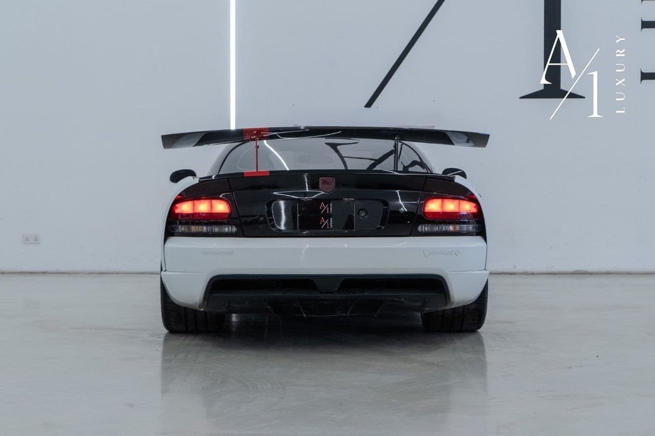 2009 Dodge Viper thumbnail 6