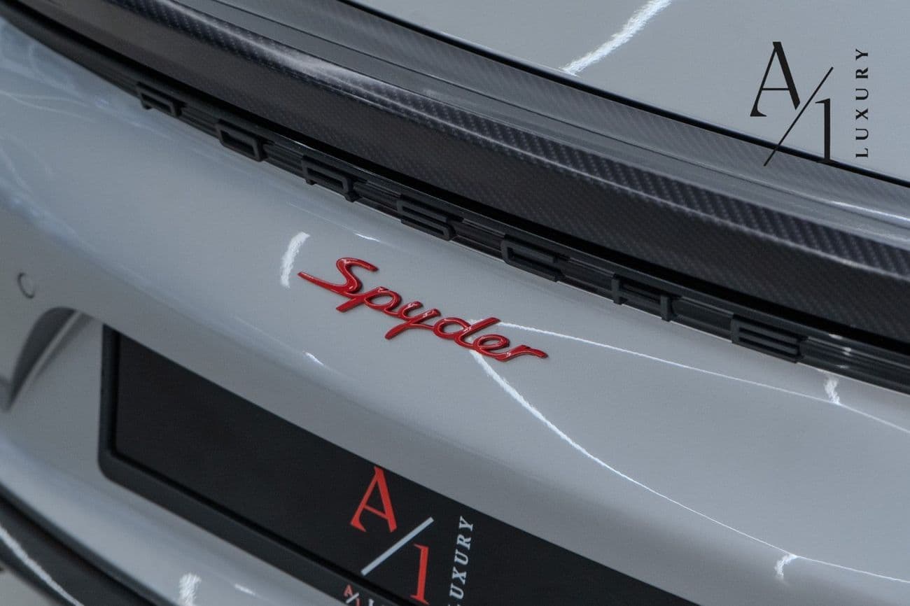 2020 Porsche 718 Spyder STANDARD thumbnail 3