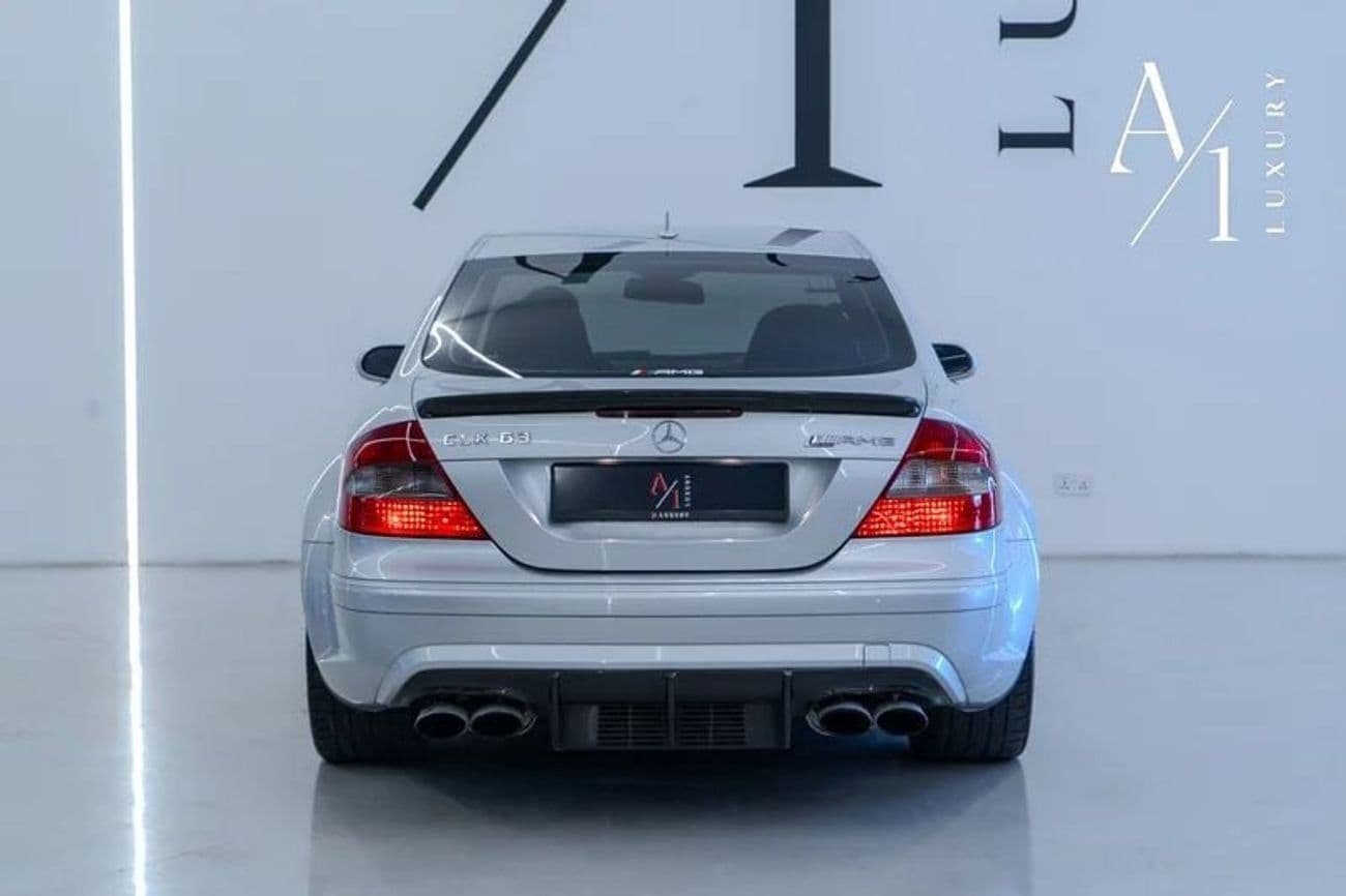 2008 Mercedes Benz CLK63 AMG thumbnail 5