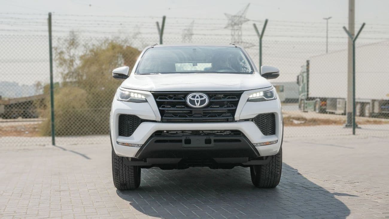 2026 Toyota Fortuner EXR thumbnail 4