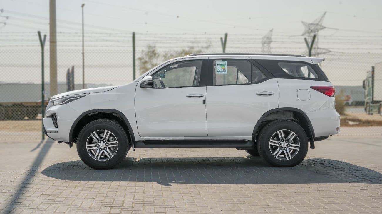 2026 Toyota Fortuner EXR thumbnail 3