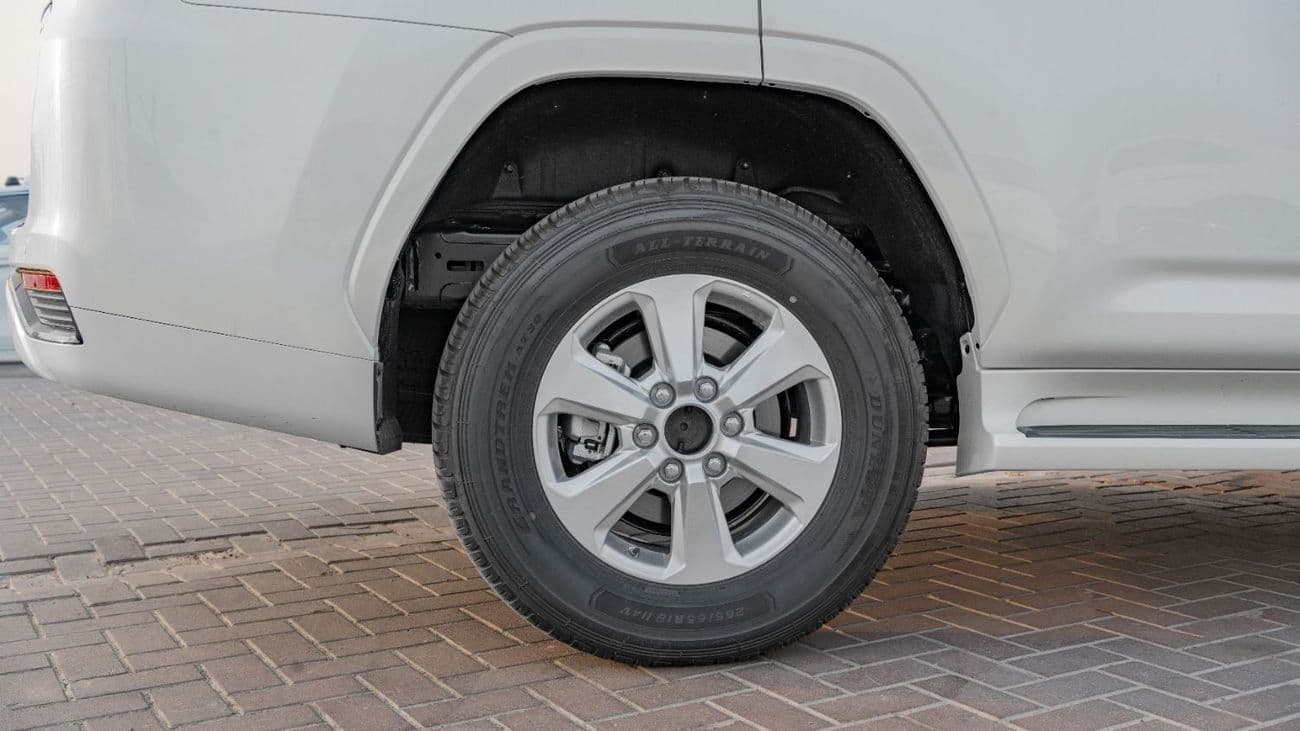 2026 Toyota Land Cruiser GXR thumbnail 6