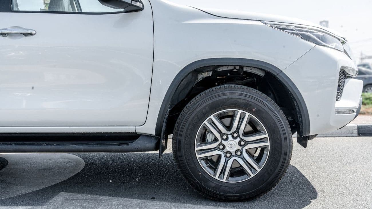 2026 Toyota Fortuner VXR thumbnail 6