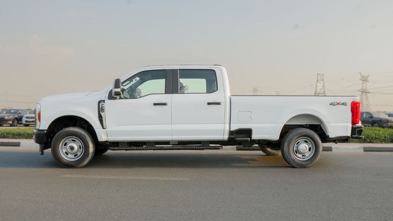 2024 Ford F-250 XL thumbnail 3