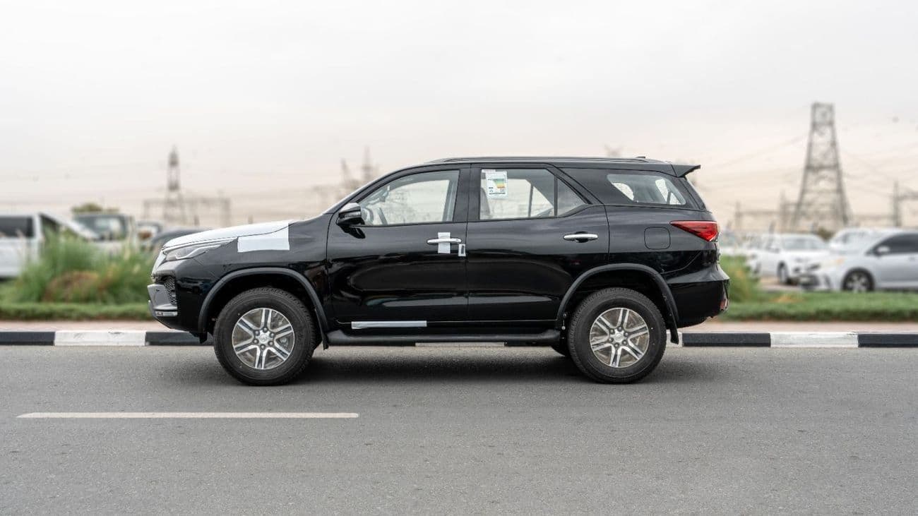 2026 Toyota Fortuner VXR thumbnail 3