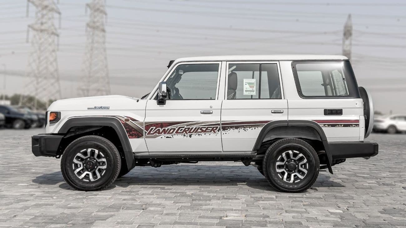 2026 Toyota Land Cruiser 70 LC76 LX thumbnail 3