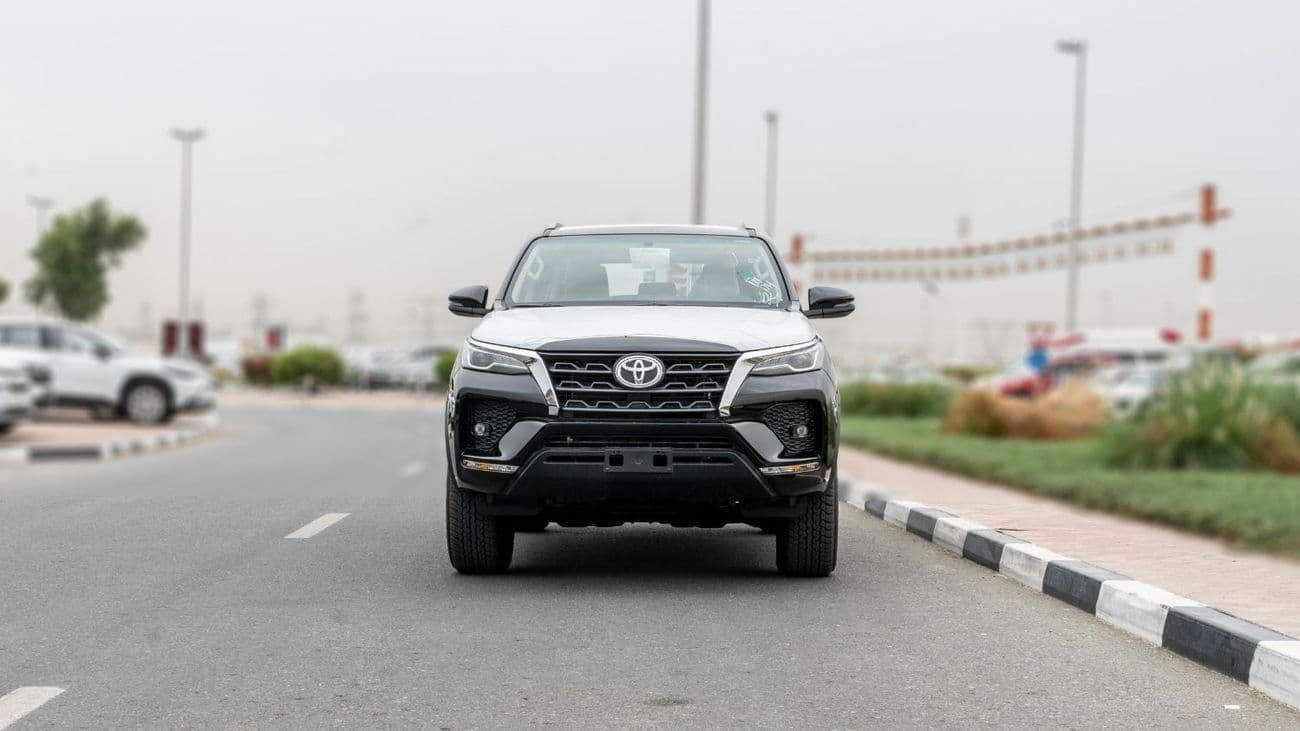 2026 Toyota Fortuner thumbnail 4