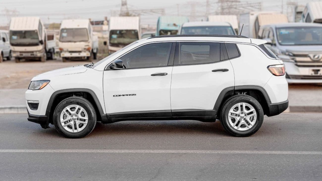 2020 Jeep Compass LONGITUDE thumbnail 3