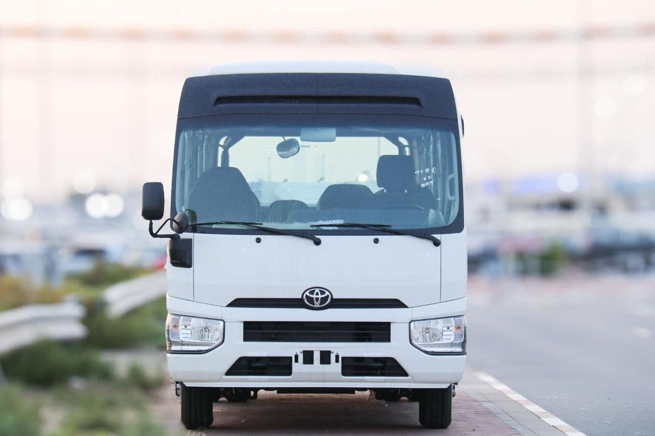 2026 Toyota Coaster thumbnail 4
