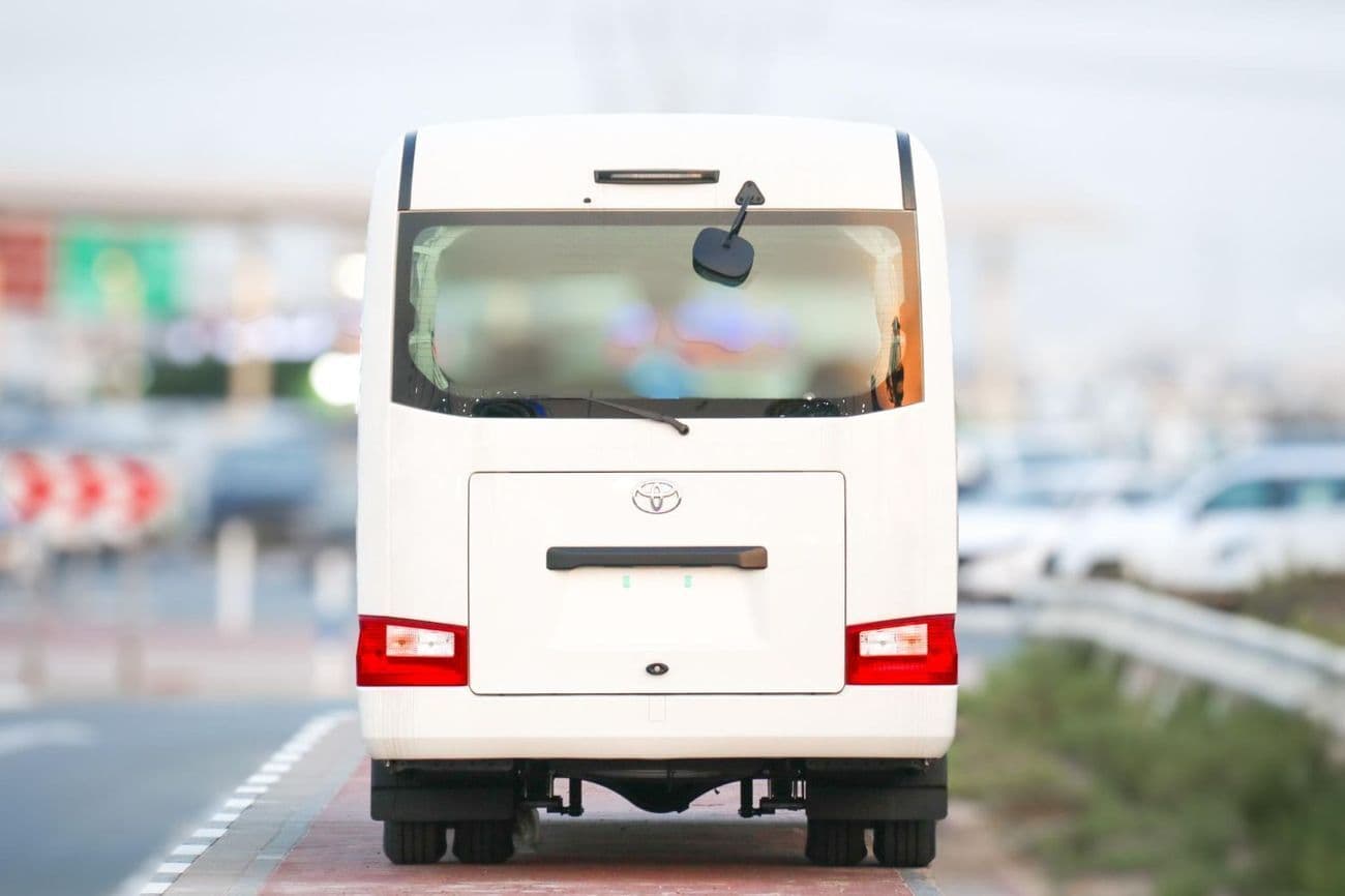 2026 Toyota Coaster thumbnail 5