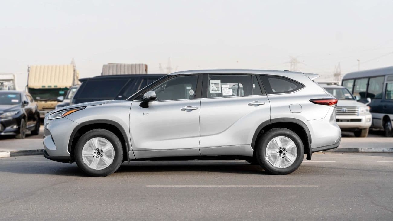 2026 Toyota Highlander GXR thumbnail 3