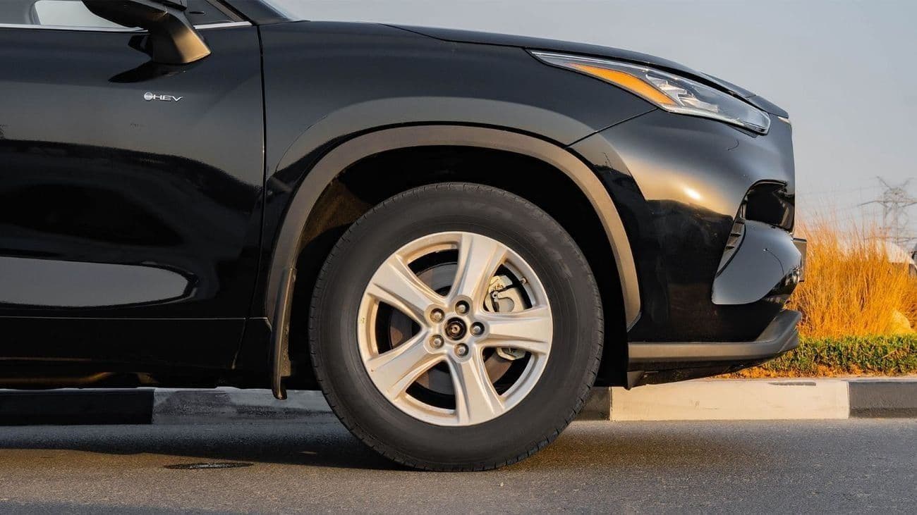 2026 Toyota Highlander GXR thumbnail 7