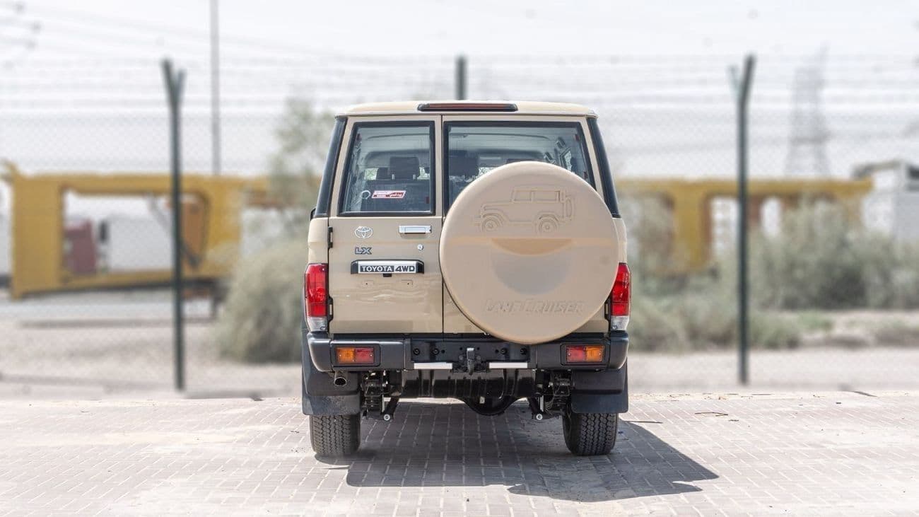2026 Toyota Land Cruiser 70 LC76 HT VXR thumbnail 5
