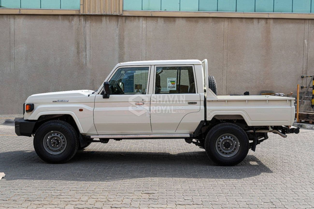 2026 Toyota Land Cruiser Pick Up LC79 thumbnail 4