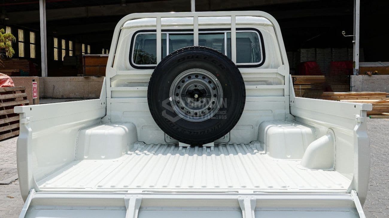 2026 Toyota Land Cruiser Pick Up Standard_E thumbnail 8