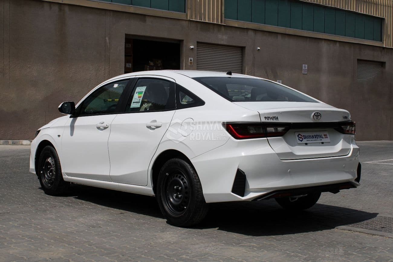 2026 Toyota Yaris E thumbnail 6
