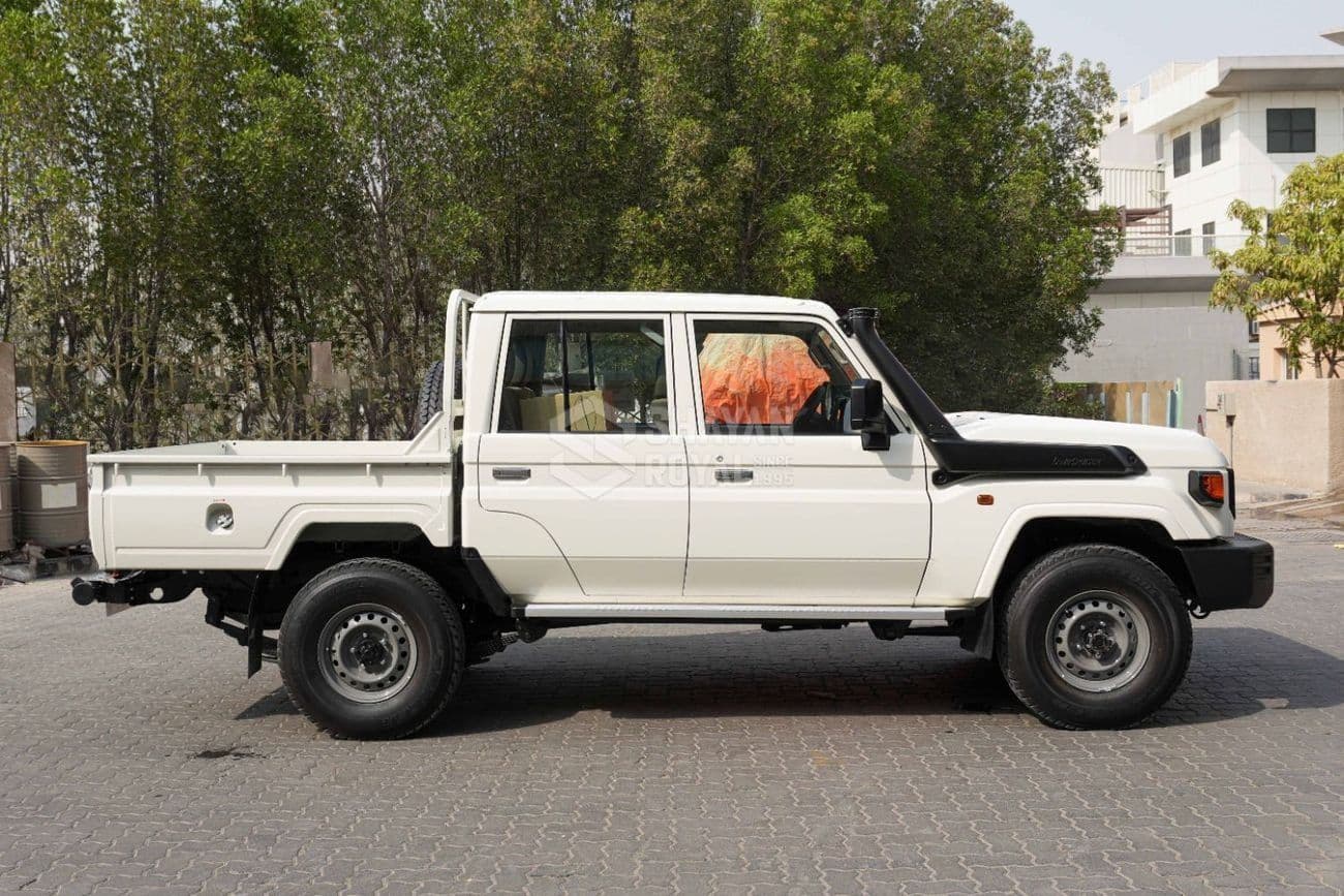 2026 Toyota Land Cruiser Pick Up LC79 thumbnail 4