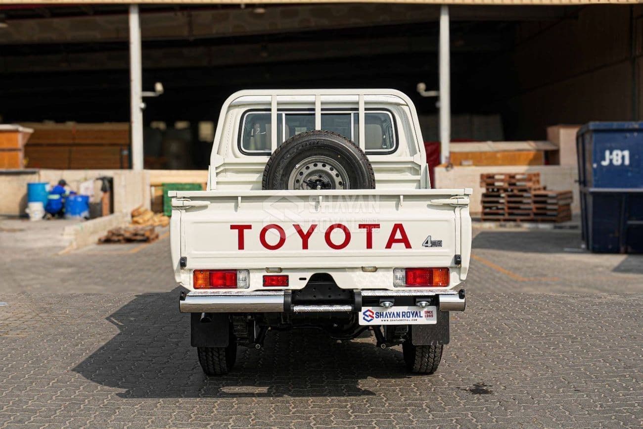 2026 Toyota Land Cruiser Pick Up LC79 thumbnail 7