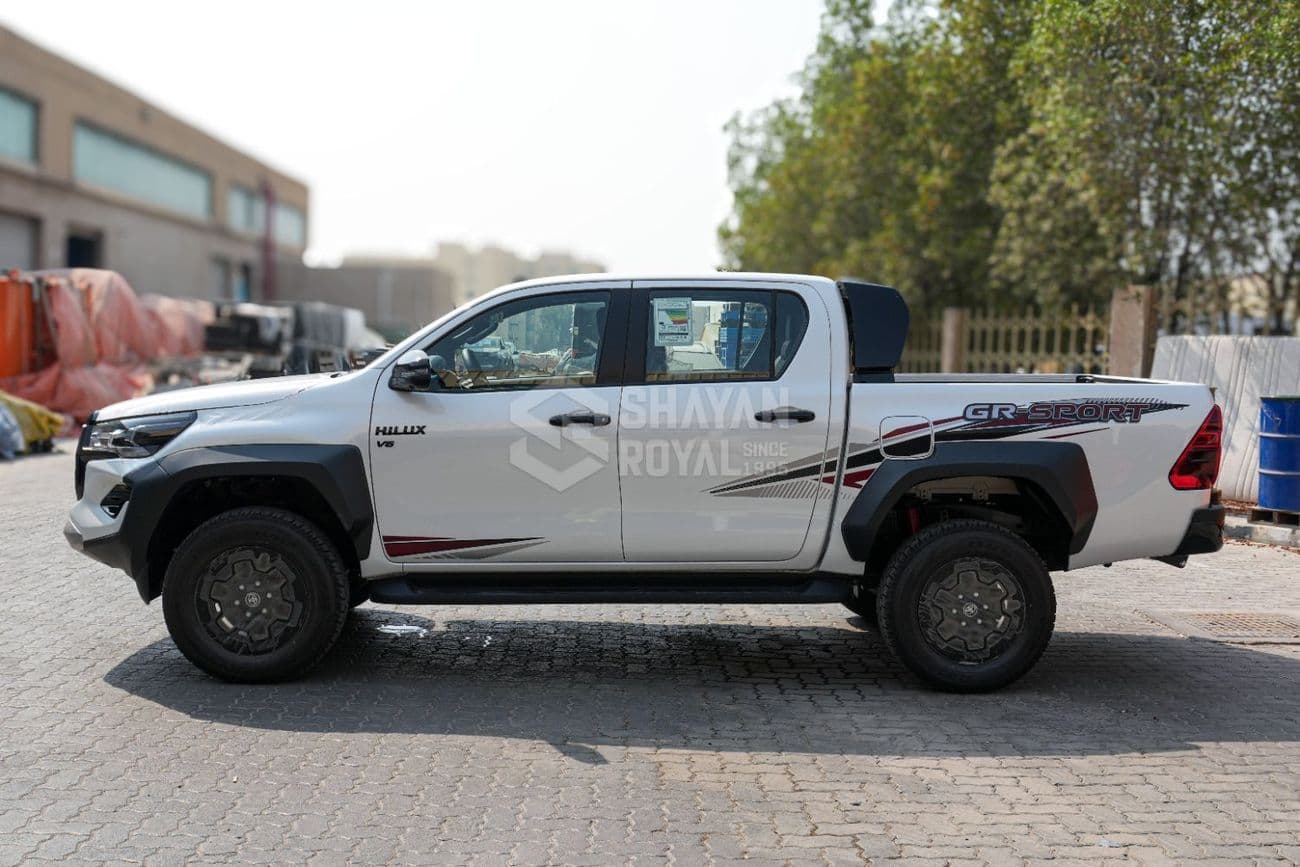 2026 Toyota Hilux thumbnail 8