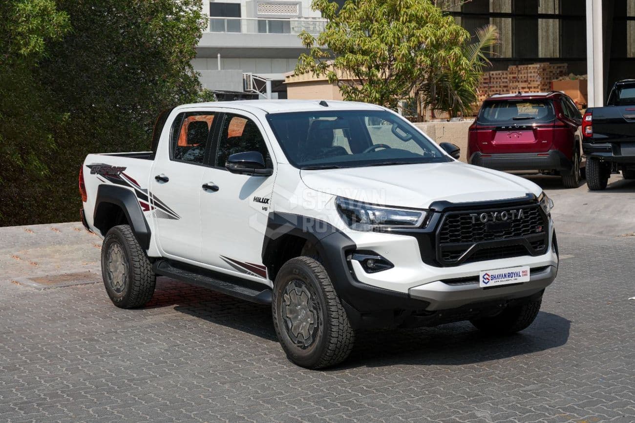 2026 Toyota Hilux thumbnail 3