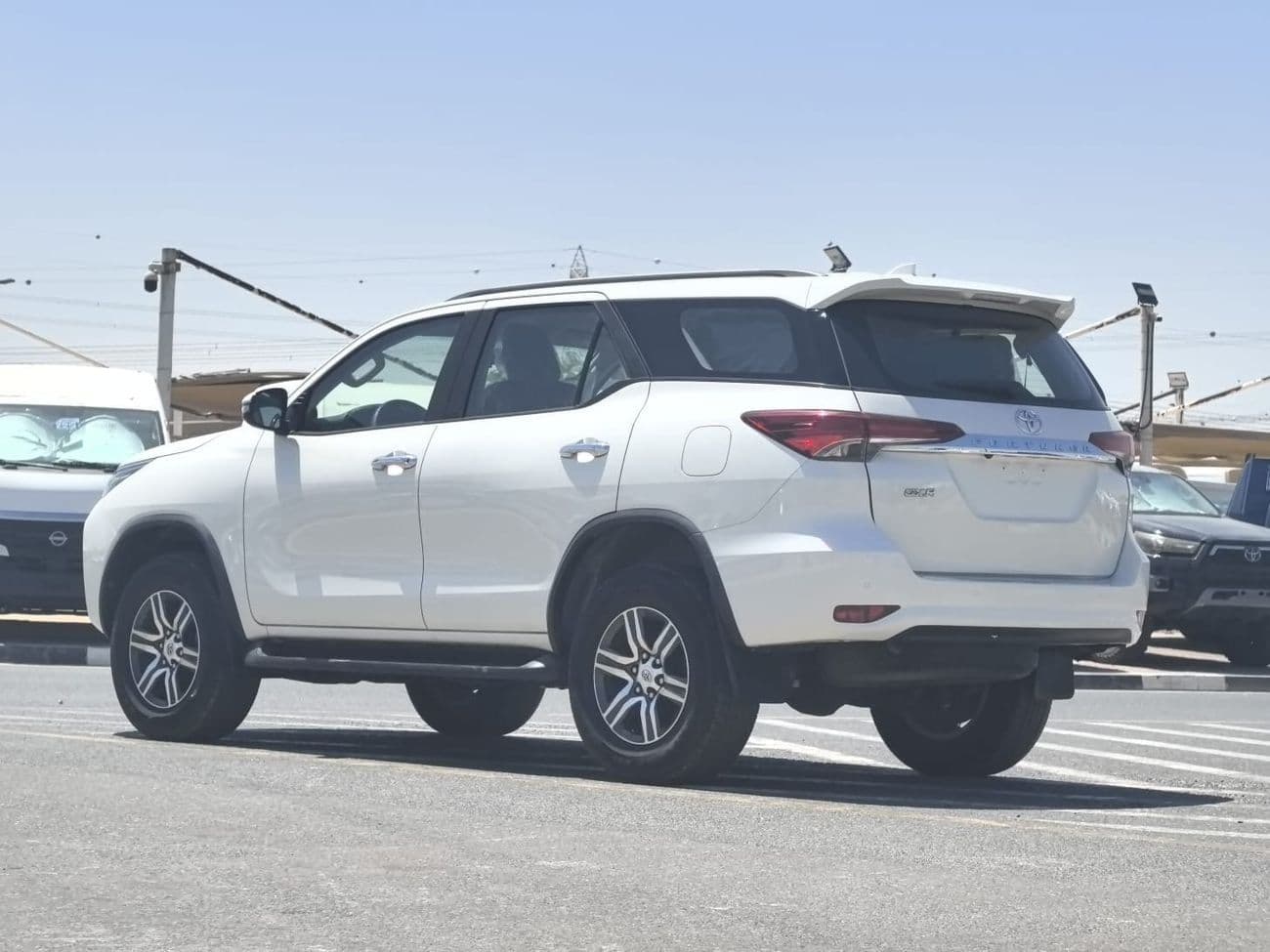 2021 Toyota Fortuner GXR thumbnail 7