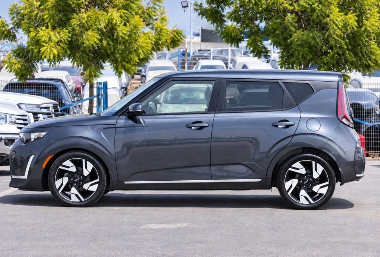 2023 Kia Soul EX thumbnail 3