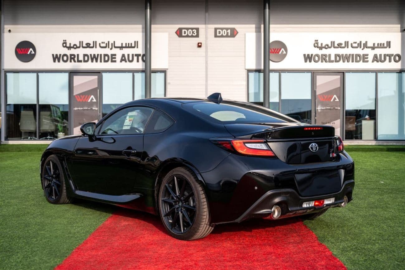 2025 Toyota 86 GR86 2.4L Automatic thumbnail 3