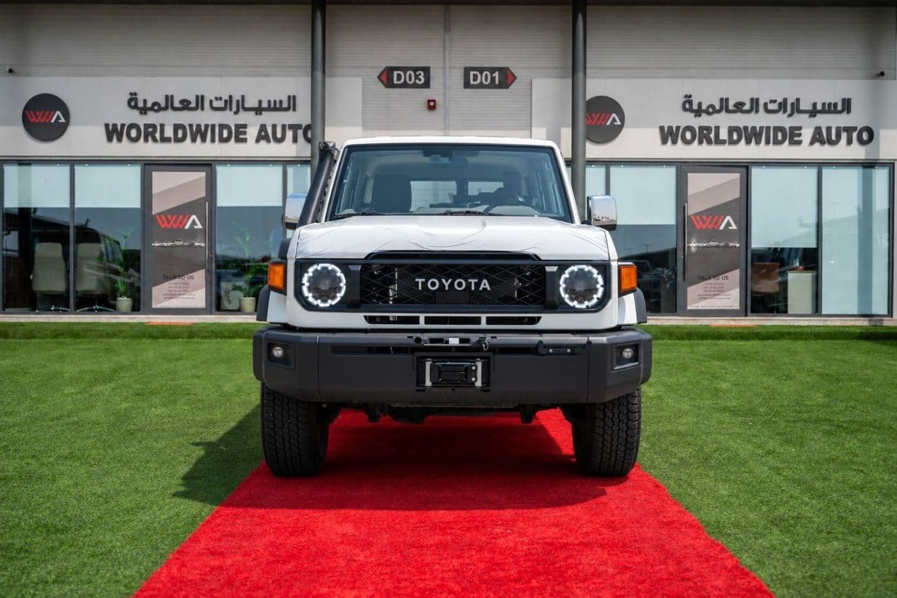 2025 Toyota Land Cruiser 70 LC 76 4.0Ltr. Z1 A/T thumbnail 6