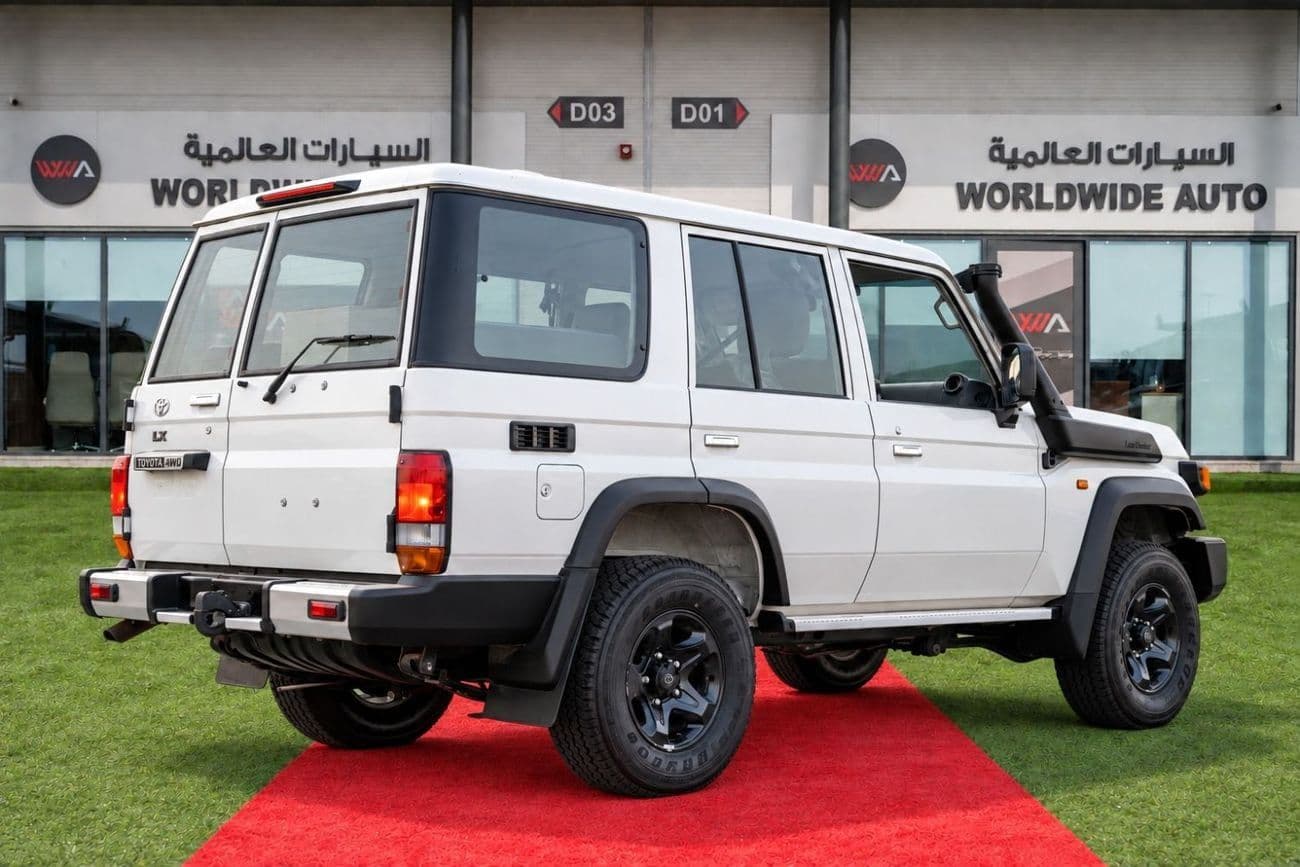 2025 Toyota Land Cruiser S- DLX thumbnail 6