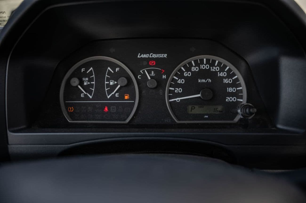 2026 Toyota Land Cruiser 70 LC 78 HARDTOP 2.8L AT thumbnail 8