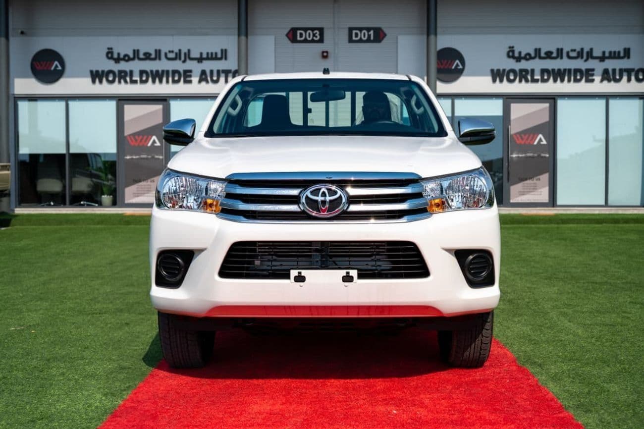 2026 Toyota Hilux thumbnail 2