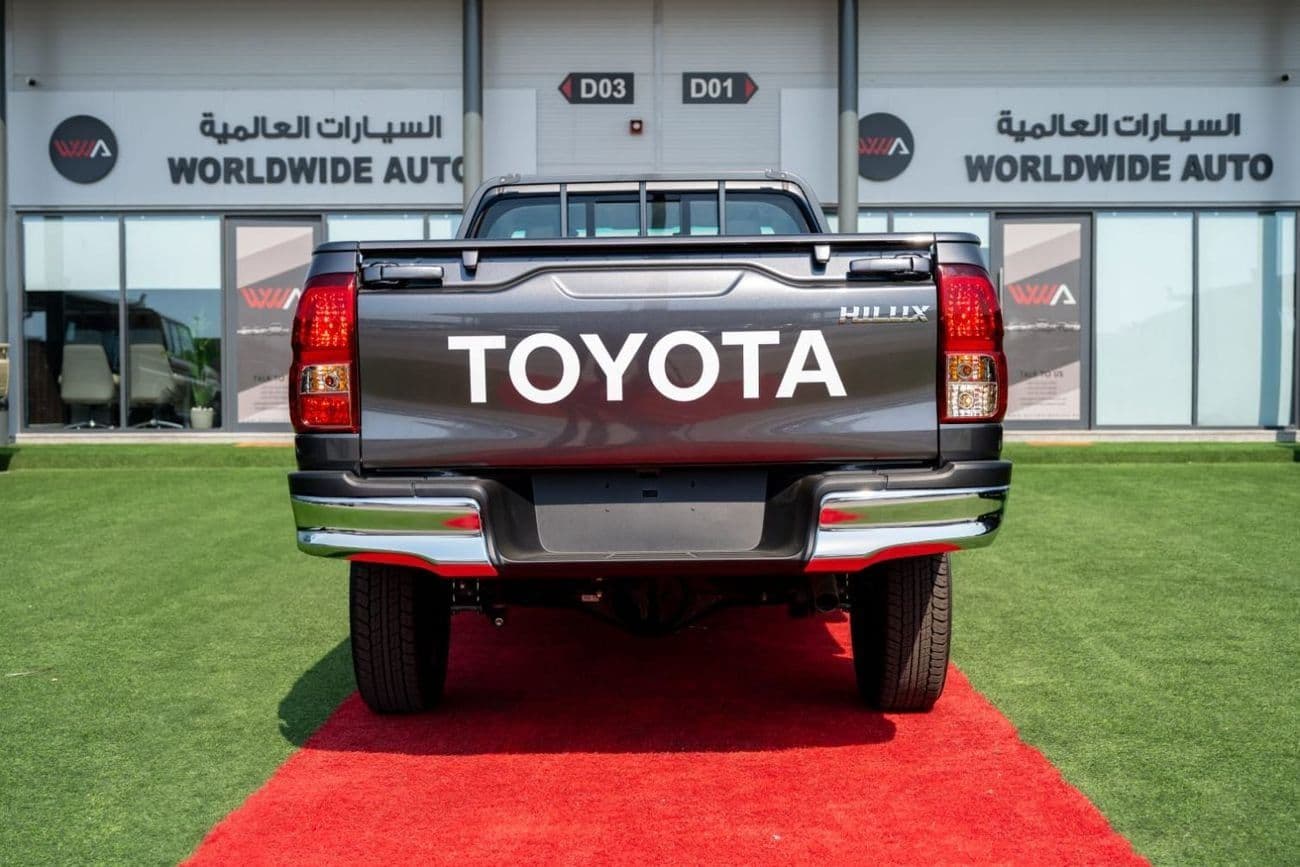 2026 Toyota Hilux 2.4 DIESEL 4x4 SINGLE CABIN 2026 MODEL GCC thumbnail 4