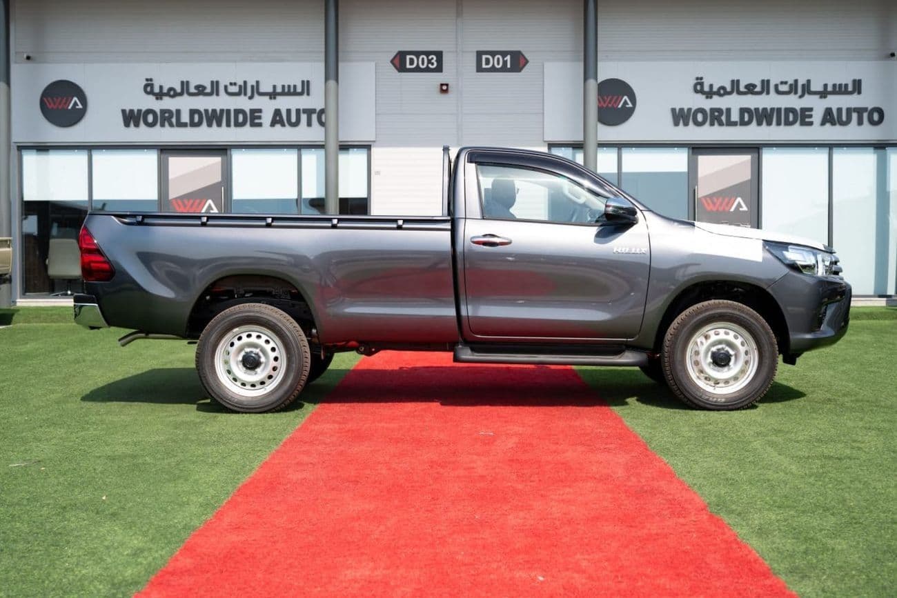 2026 Toyota Hilux 2.4 DIESEL 4x4 SINGLE CABIN 2026 MODEL GCC thumbnail 3