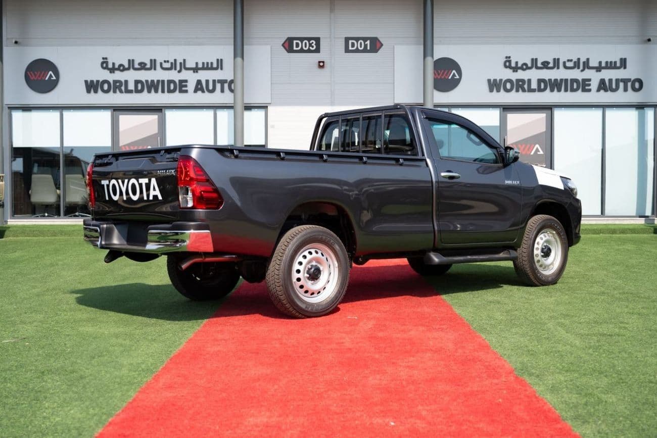 2026 Toyota Hilux 2.4 DIESEL 4x4 SINGLE CABIN 2026 MODEL GCC thumbnail 5