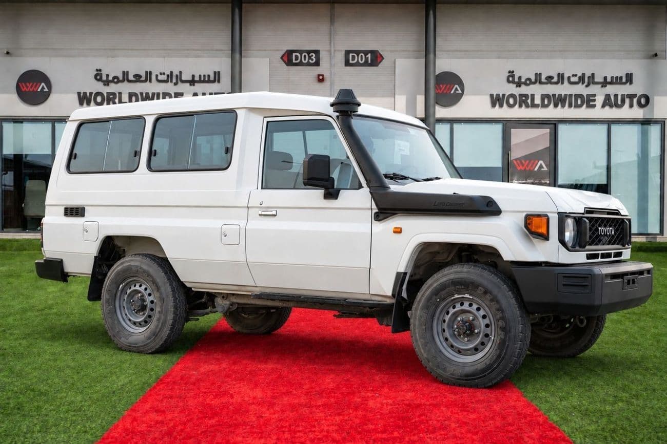2024 Toyota Land Cruiser 70 LC78 HT DX
