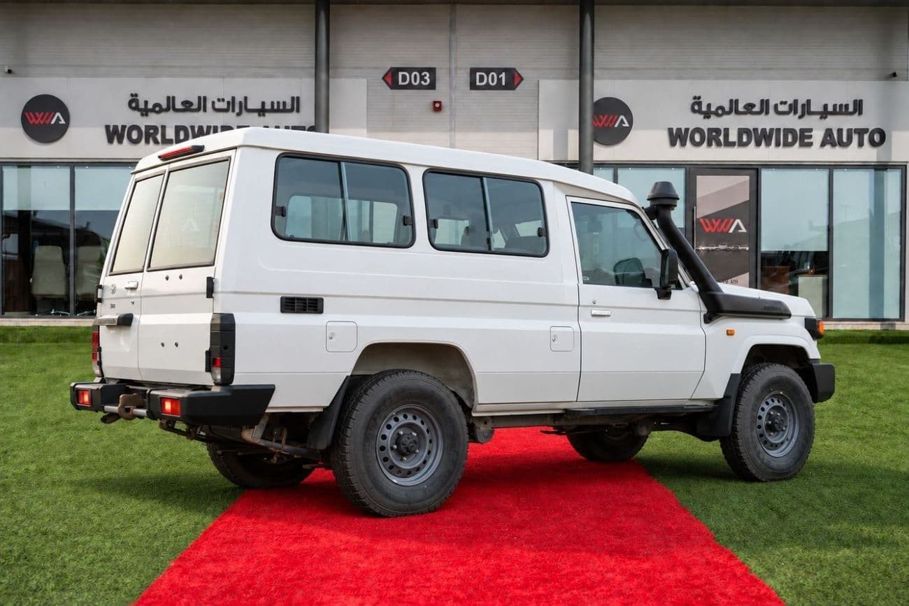 2024 Toyota Land Cruiser 70 LC78 HT DX thumbnail 7