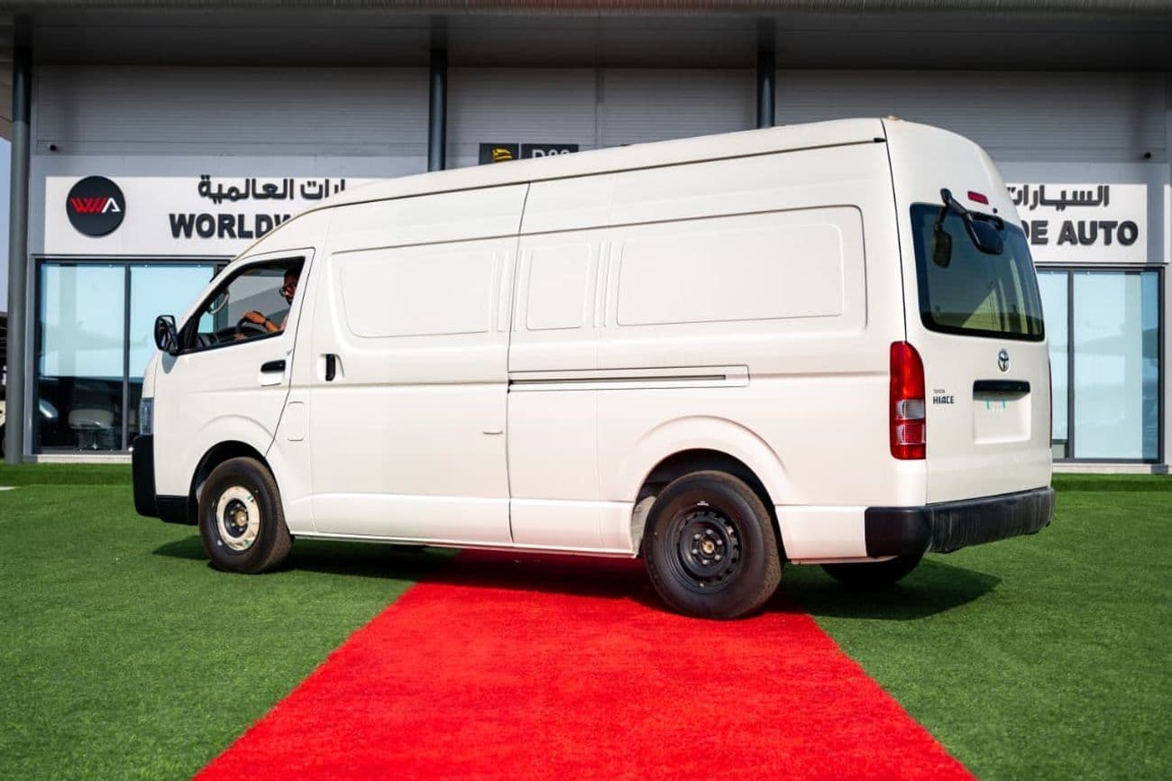 2025 Toyota Hiace PETROL 2.7 HIGHROOF CARGO MANUAL TRANSMISSION thumbnail 6