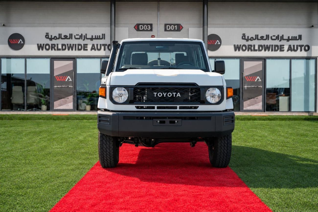 2026 Toyota Land Cruiser Pickup 70 thumbnail 2