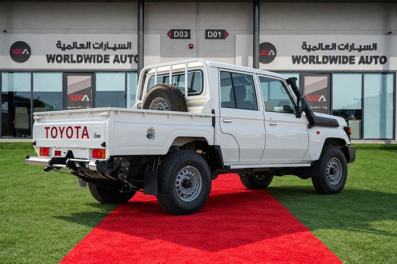 2026 Toyota Land Cruiser Pickup 70 thumbnail 6