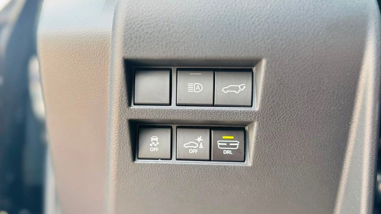 2026 Toyota Land Cruiser VXR thumbnail 6