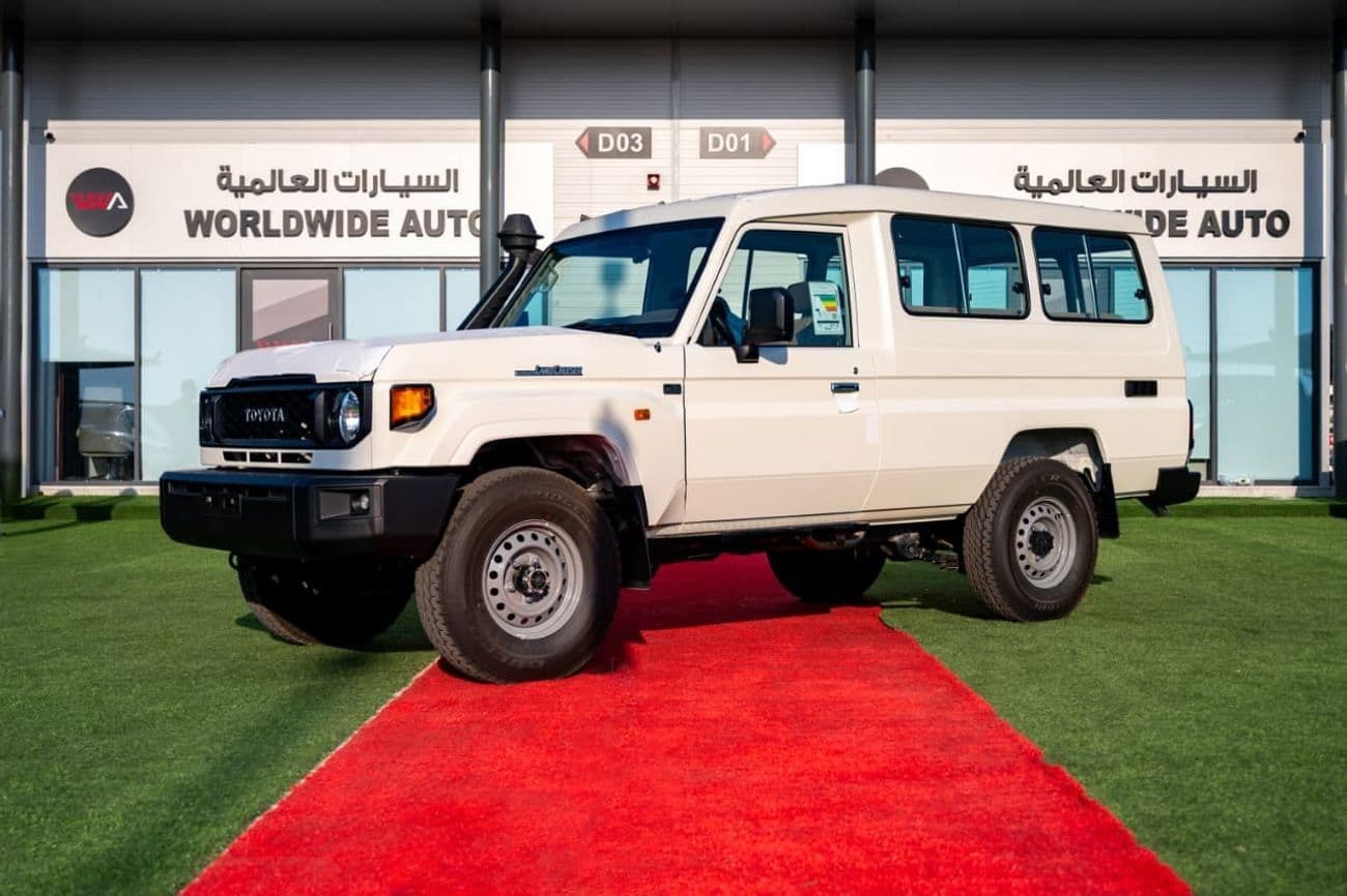 2025 Toyota Land Cruiser 70 LC 78 HARDTOP 4.0L MT thumbnail 6