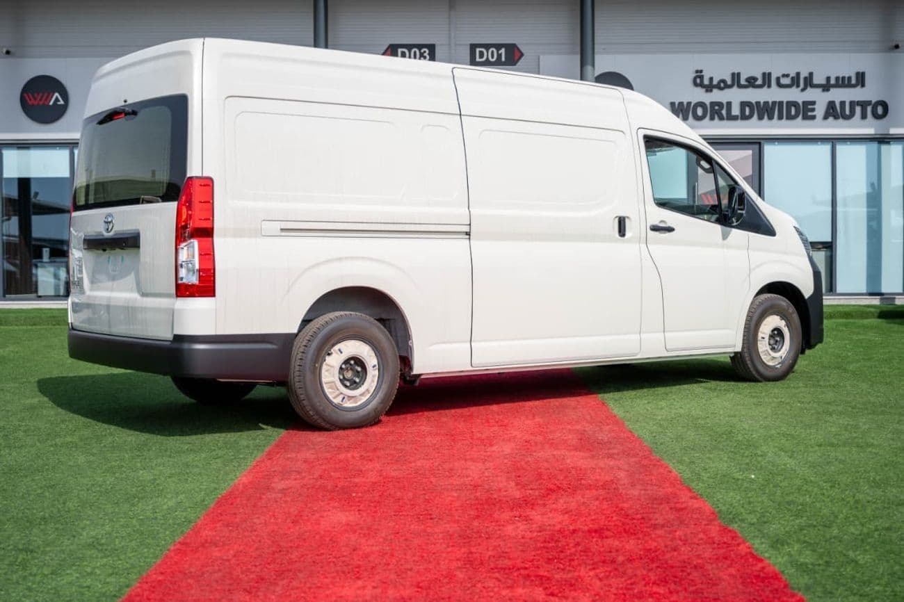 2026 Toyota Hiace thumbnail 5